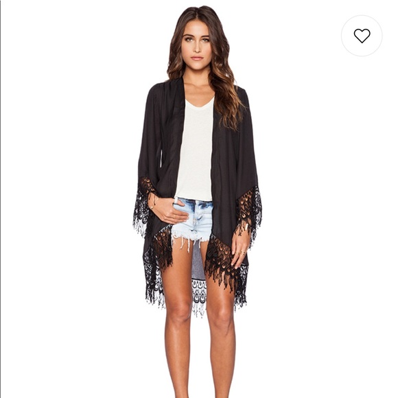 Show Me Your MuMu Tops - Show me your mumu metzler kimono🖤